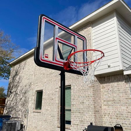 Dallas 4Br Large Yard W Hot Tub , Fire Pit And Basketball Hoop Esterno foto