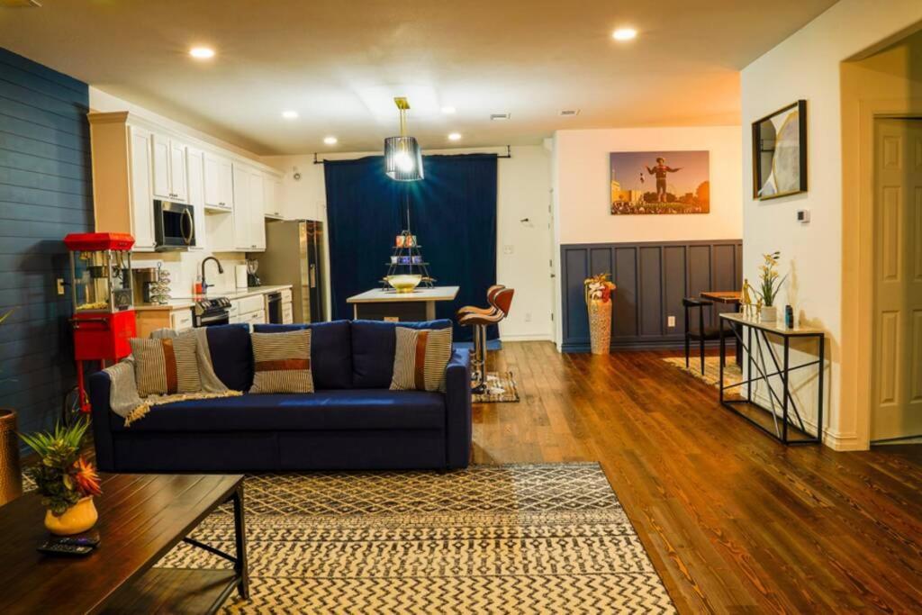 Dallas 4Br Large Yard W Hot Tub , Fire Pit And Basketball Hoop Esterno foto